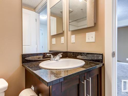 204 5816 Mullen Place, Edmonton, AB - Indoor Photo Showing Bathroom