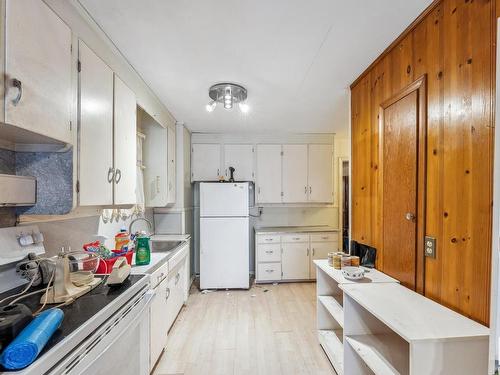 11611 87 Street, Edmonton, AB - Indoor Photo Showing Kitchen