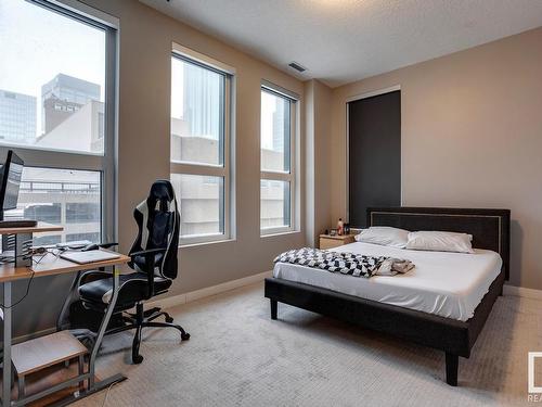 403 10238 103 Street, Edmonton, AB - Indoor Photo Showing Bedroom