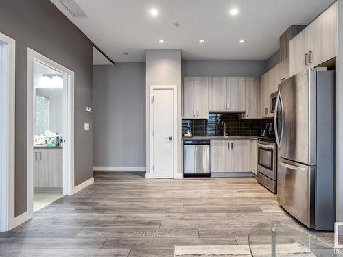 403 10238 103 Street, Edmonton, AB - Indoor Photo Showing Kitchen With Stainless Steel Kitchen