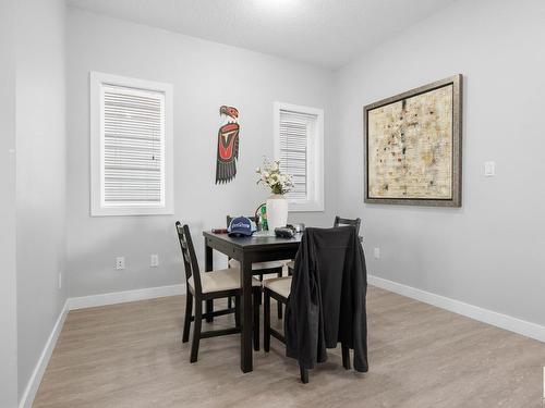 9863 73 Avenue, Edmonton, AB - Indoor Photo Showing Dining Room