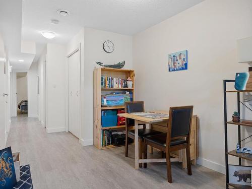 9863 73 Avenue, Edmonton, AB - Indoor