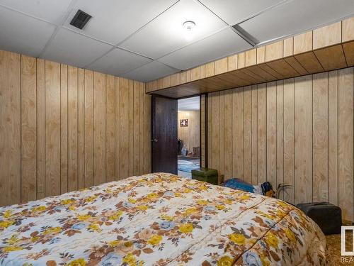 532077 Rr180, Rural Lamont County, AB - Indoor Photo Showing Bedroom