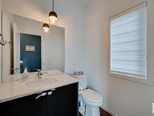 34 Brunswyck Crescent, Spruce Grove, AB - Indoor Photo Showing Bathroom