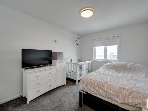 34 Brunswyck Crescent, Spruce Grove, AB - Indoor Photo Showing Bedroom