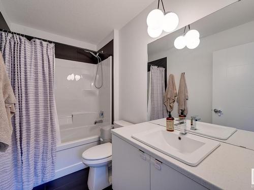 34 Brunswyck Crescent, Spruce Grove, AB - Indoor Photo Showing Bathroom