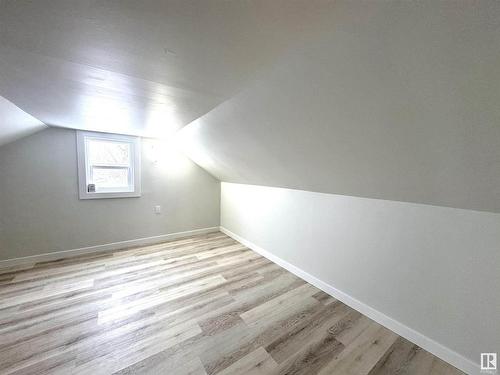 7424 81 Avenue, Edmonton, AB - Indoor Photo Showing Other Room