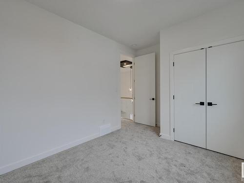 8 Prescott Boulevard, Spruce Grove, AB - Indoor Photo Showing Other Room