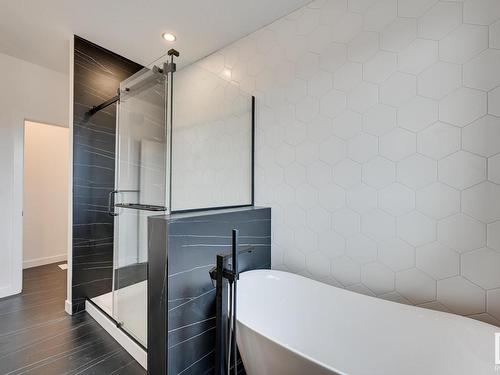 8 Prescott Boulevard, Spruce Grove, AB - Indoor Photo Showing Bathroom