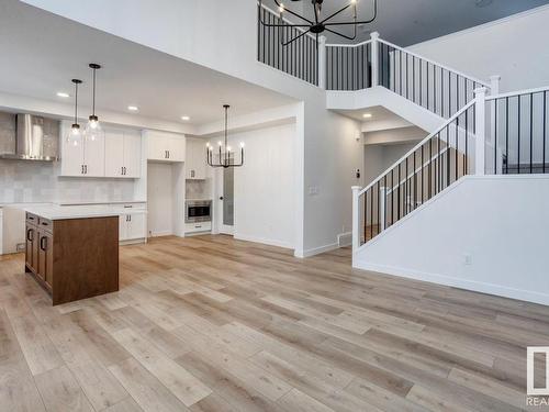 11 Resplendent Way, St. Albert, AB - Indoor Photo Showing Kitchen