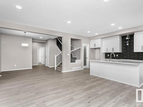 175 Catria Point(E) N, Sherwood Park, AB - Indoor Photo Showing Kitchen