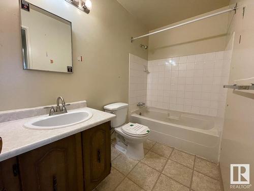 403 14908 26 Street, Edmonton, AB - Indoor Photo Showing Bathroom