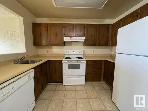 403 14908 26 Street, Edmonton, AB - Indoor Photo Showing Kitchen