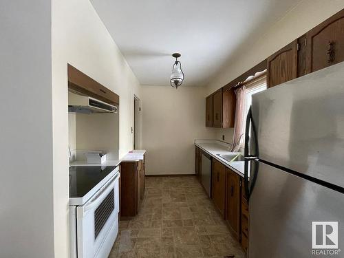 11915 51 Street, Edmonton, AB - Indoor Photo Showing Kitchen