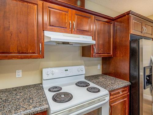 10903 81 Avenue, Edmonton, AB - Indoor Photo Showing Kitchen