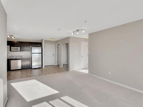 2317 9357 Simpson Drive, Edmonton, AB - Indoor