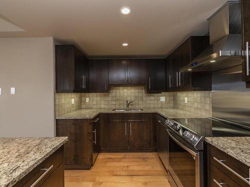 901 6608 28 Avenue, Edmonton, AB - Indoor Photo Showing Kitchen With Stainless Steel Kitchen With Double Sink With Upgraded Kitchen