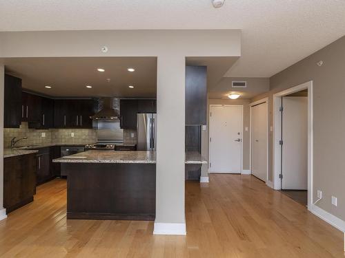 901 6608 28 Avenue, Edmonton, AB - Indoor Photo Showing Kitchen With Upgraded Kitchen