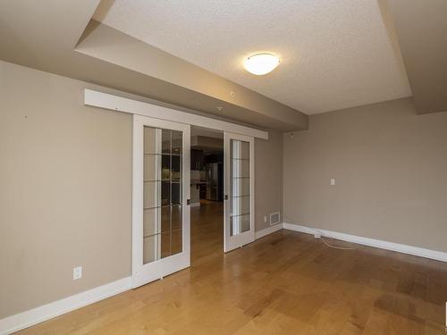 901 6608 28 Avenue, Edmonton, AB - Indoor Photo Showing Other Room