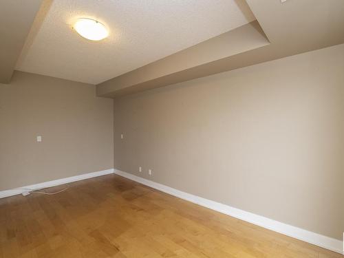 901 6608 28 Avenue, Edmonton, AB - Indoor Photo Showing Other Room