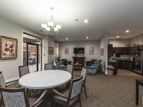 901 6608 28 Avenue, Edmonton, AB - Indoor Photo Showing Dining Room