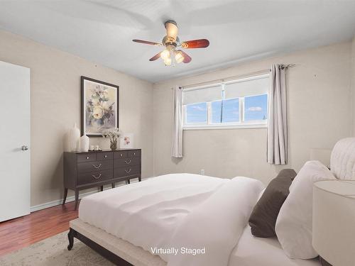 13515 93 Street, Edmonton, AB - Indoor Photo Showing Bedroom