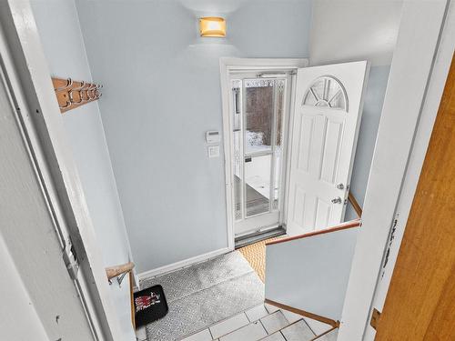 13515 93 Street, Edmonton, AB - Indoor Photo Showing Other Room