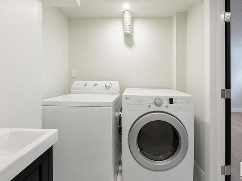 9211 99A Avenue, Morinville, AB - Indoor Photo Showing Laundry Room