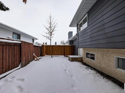 9211 99A Avenue, Morinville, AB - Outdoor With Exterior