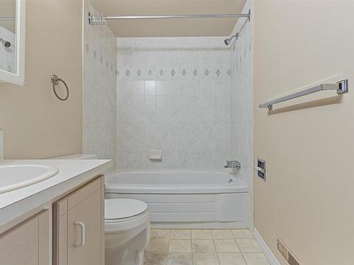 6496 178 Street, Edmonton, AB - Indoor Photo Showing Bathroom