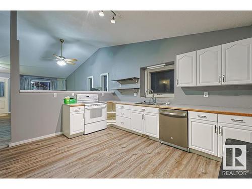 453 Garden Meadows Drive, Wetaskiwin, AB - Indoor Photo Showing Kitchen With Double Sink