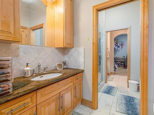 264 Kingswood Boulevard, St. Albert, AB - Indoor Photo Showing Bathroom