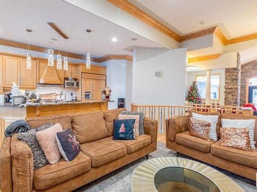 264 Kingswood Boulevard, St. Albert, AB - Indoor Photo Showing Living Room