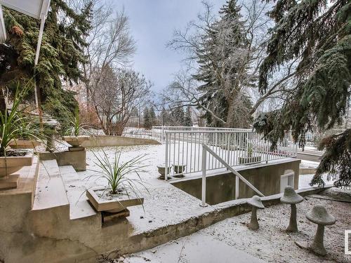 7814 Buena Vista Road, Edmonton, AB - Outdoor