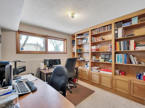 9223 168 Street, Edmonton, AB - Indoor Photo Showing Office