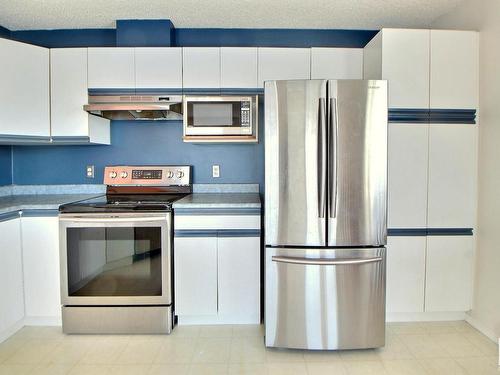 304 11104 109 Avenue, Edmonton, AB - Indoor Photo Showing Kitchen