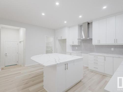 2016 208 Street, Edmonton, AB - Indoor Photo Showing Kitchen