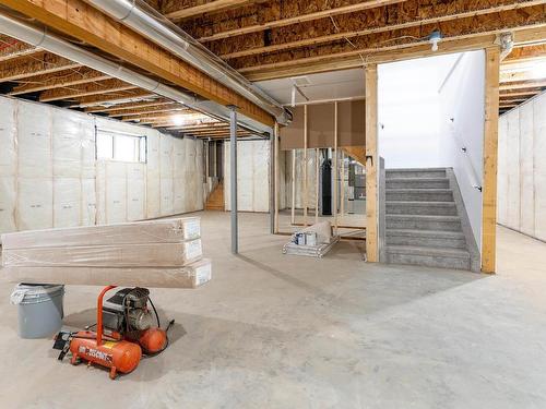 7014 Kiviaq Crescent, Edmonton, AB - Indoor Photo Showing Basement