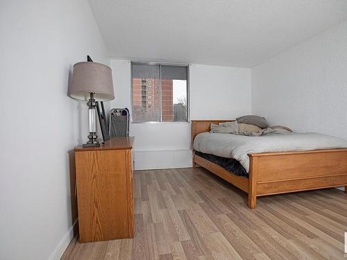 307 11307 99 Avenue, Edmonton, AB - Indoor Photo Showing Bedroom