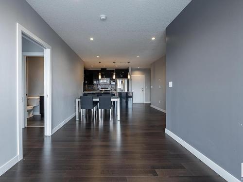 705 10238 103 Street, Edmonton, AB - Indoor