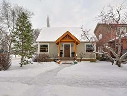 10841 128 Street  Edmonton, AB T5M 0W3