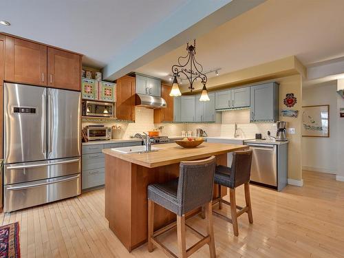 10841 128 Street, Edmonton, AB - Indoor Photo Showing Kitchen