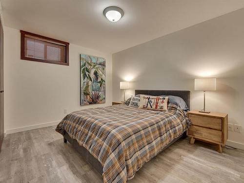 10841 128 Street, Edmonton, AB - Indoor Photo Showing Bedroom