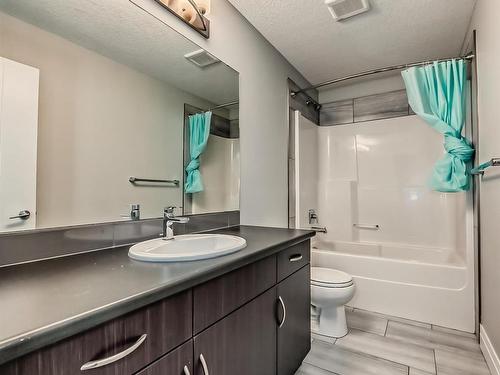 161 Harvest Ridge Drive, Spruce Grove, AB - Indoor Photo Showing Bathroom