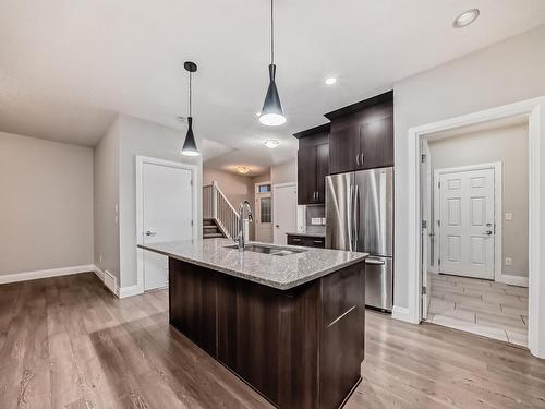 161 Harvest Ridge Drive, Spruce Grove, AB - Indoor Photo Showing Kitchen With Upgraded Kitchen