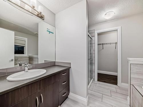 161 Harvest Ridge Drive, Spruce Grove, AB - Indoor Photo Showing Bathroom