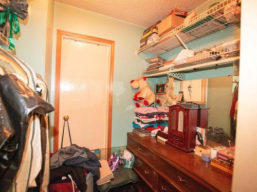 9251 172 Street, Edmonton, AB - Indoor Photo Showing Other Room