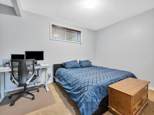 1409 37A Avenue, Edmonton, AB - Indoor Photo Showing Bedroom