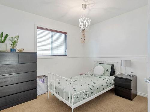 1409 37A Avenue, Edmonton, AB - Indoor Photo Showing Bedroom