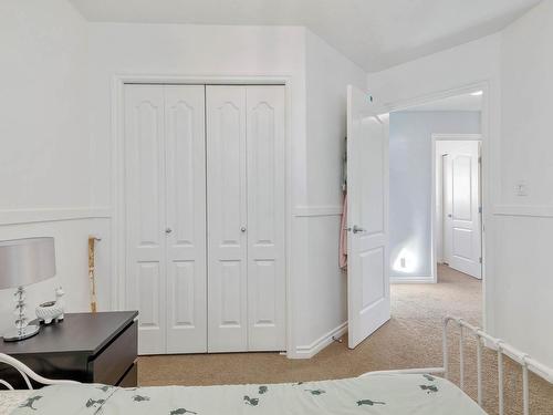 1409 37A Avenue, Edmonton, AB - Indoor Photo Showing Bedroom